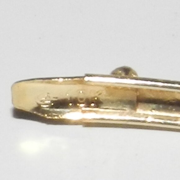 Bracelet 10K Yellow Gold Bangle with Hinged Safety Clasp - Picture 5 of 11